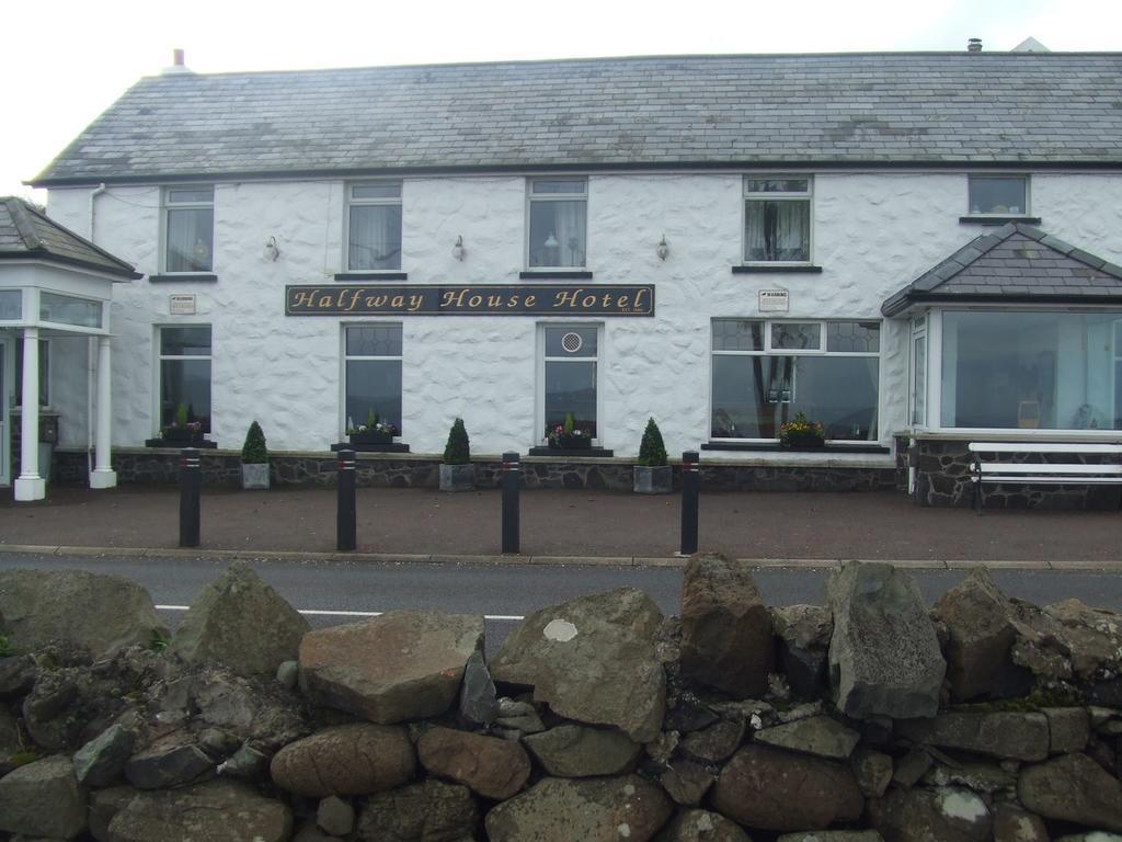 Halfway House Hotel Larne Exterior foto